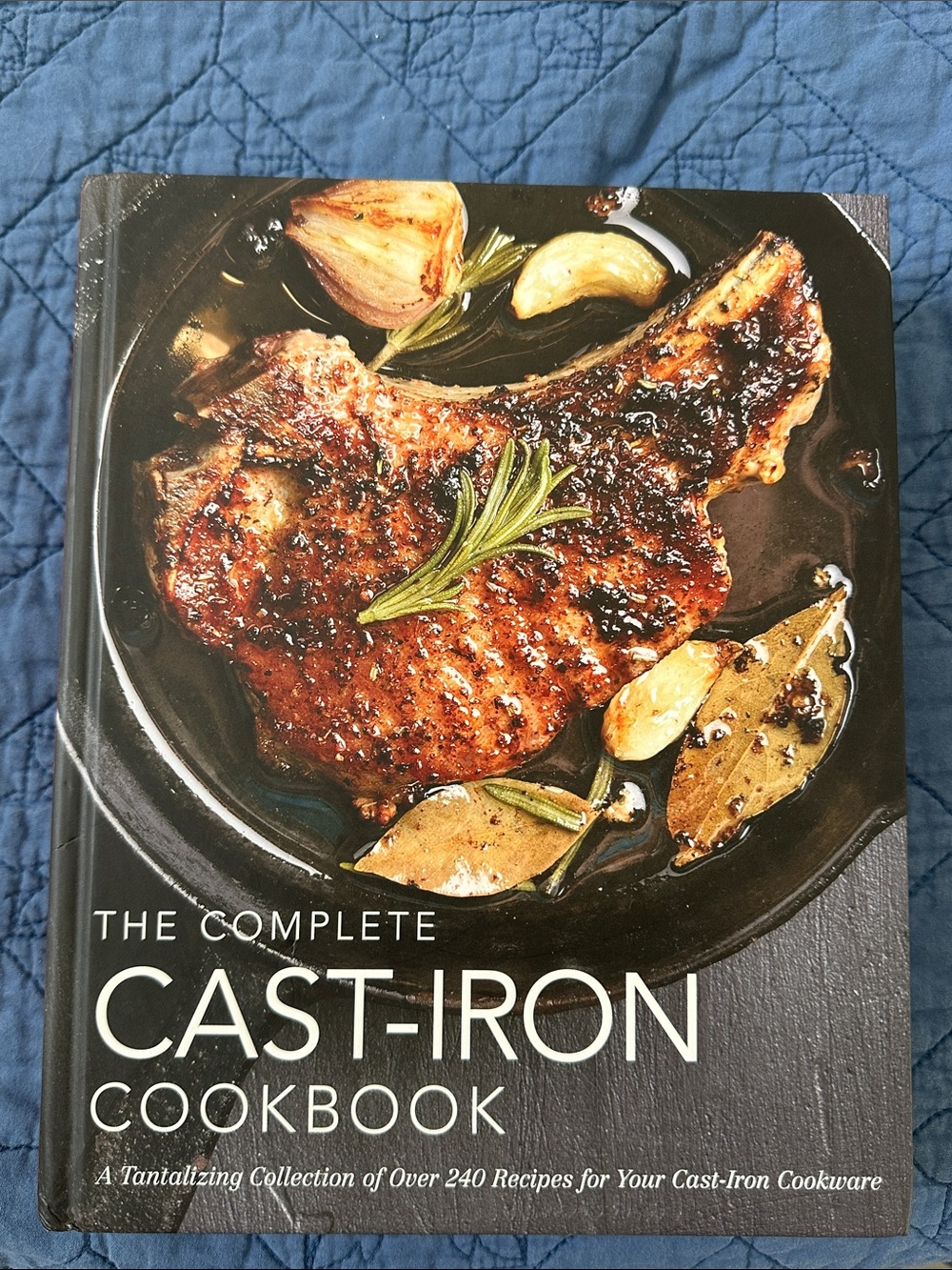 The Complete Cast-Iron Cookbook – Black